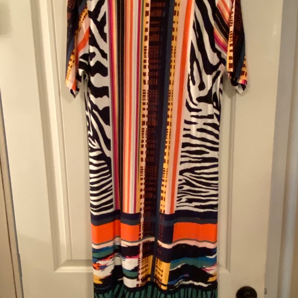 Colourful beaded dress - Picture 3 of 6